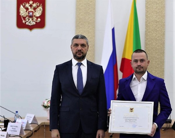Александр Осипов наградил премиями губернатора Забайкалья Юрия Скоробогатова и Марию Численко